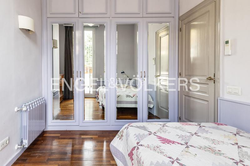 Foto 36873446-50f8-4b94-b6e3-6791d5453267. Casa con riscaldamento parcheggio piscina in Califòrnia-Santa Madrona Masnou (El)