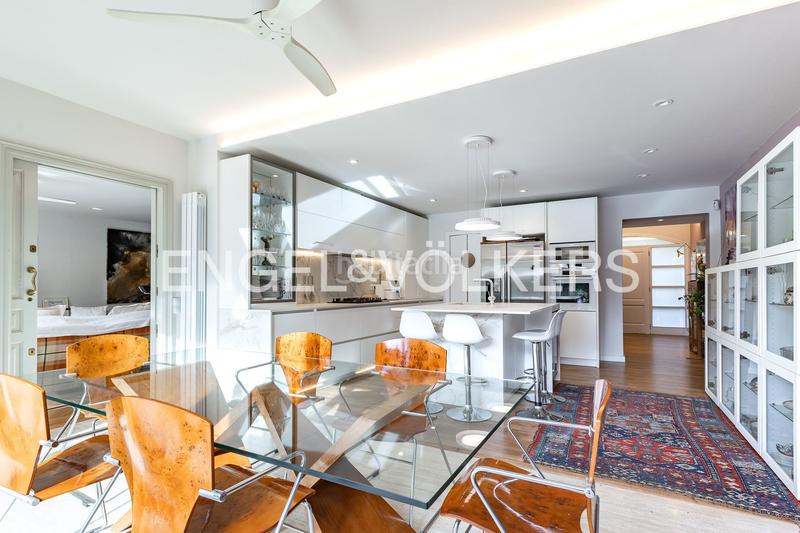 Foto 80fe9b42-4832-44b9-9145-165af9eb3257. Casa con riscaldamento parcheggio piscina in Califòrnia-Santa Madrona Masnou (El)