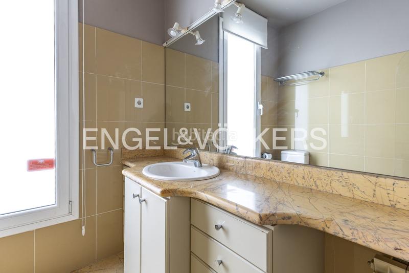 Foto 893a3a80-b244-4820-9feb-798e5be4691a. Casa con riscaldamento parcheggio piscina in Califòrnia-Santa Madrona Masnou (El)