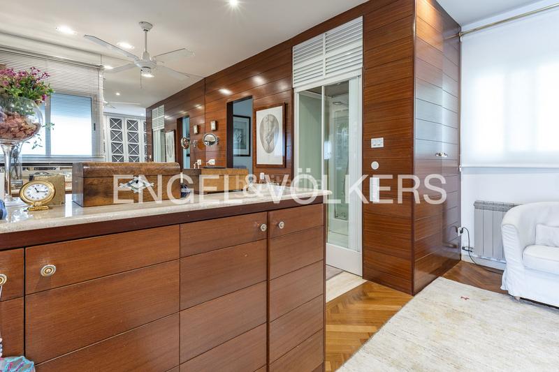 Foto 929f685c-bbd2-45f8-a882-ad3118a49014. Casa con riscaldamento parcheggio piscina in Califòrnia-Santa Madrona Masnou (El)