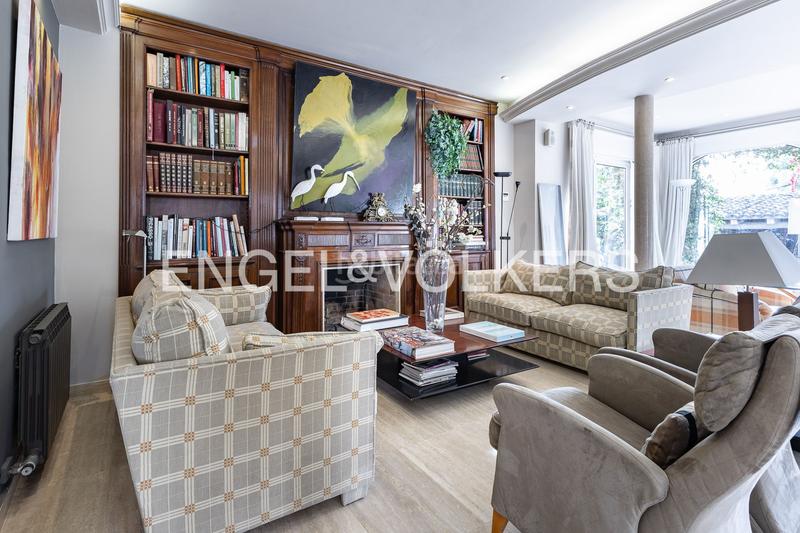 Foto aaf7332a-9fc3-45a5-bde4-2a4e2f0ae5d3. Casa con riscaldamento parcheggio piscina in Califòrnia-Santa Madrona Masnou (El)