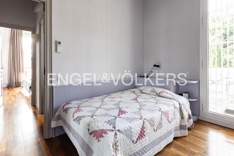 Foto b937c12a-1dde-405b-a860-018e9f3d53df. Casa con riscaldamento parcheggio piscina in Califòrnia-Santa Madrona Masnou (El)