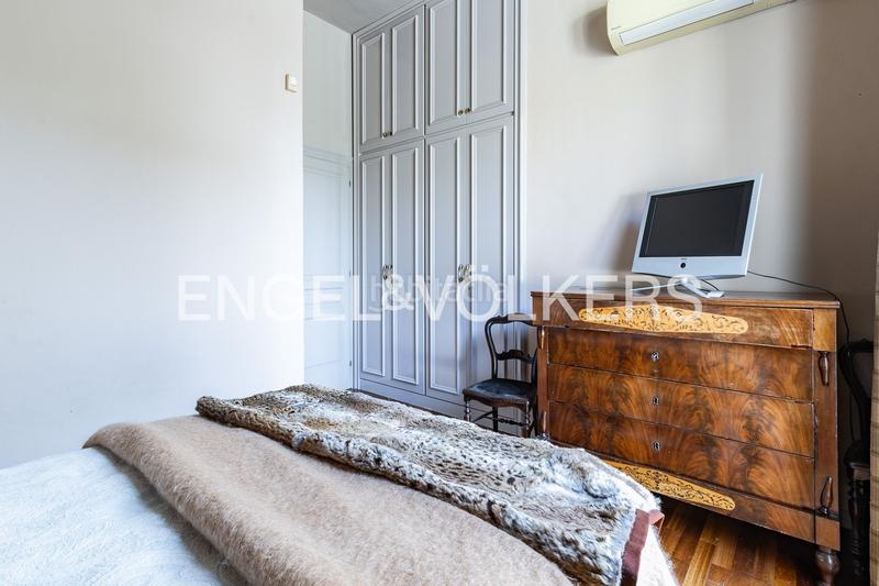 Foto e1f313b8-cdd2-4177-b54d-d253a15a47b3. Casa con riscaldamento parcheggio piscina in Califòrnia-Santa Madrona Masnou (El)