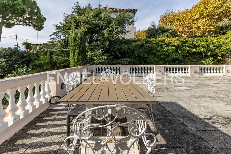 Foto f2ae8134-b992-4e10-856c-2199de10a7b1. Casa con riscaldamento parcheggio piscina in Califòrnia-Santa Madrona Masnou (El)