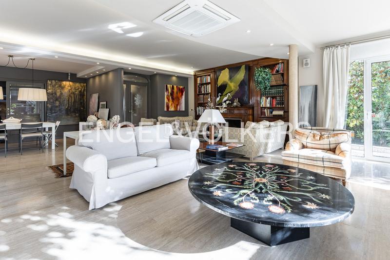 Foto f9fe4a1d-5f15-40d4-97c3-bc64014d1a7d. Casa con riscaldamento parcheggio piscina in Califòrnia-Santa Madrona Masnou (El)