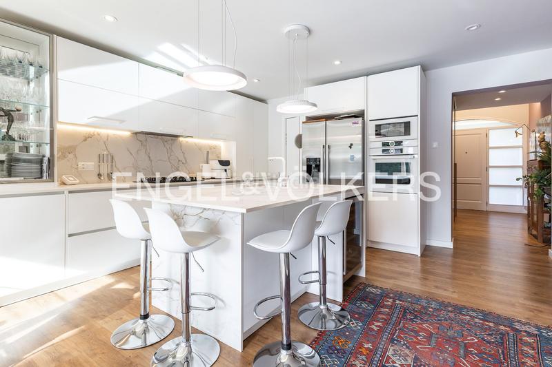 Foto fabf7c91-dfc0-40e5-97b8-473e2507abf1. Casa con riscaldamento parcheggio piscina in Califòrnia-Santa Madrona Masnou (El)