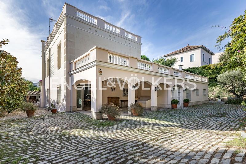 Foto fc4ae1d9-35e5-4373-a0c3-46f83c53265d. Casa con riscaldamento parcheggio piscina in Califòrnia-Santa Madrona Masnou (El)