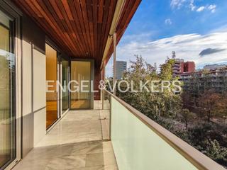 Affitto Attico in Tres Torres. Exclusiva vivienda de cinco dormitorios en can rabia