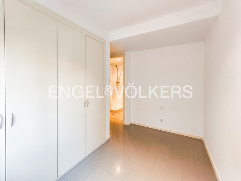 Foto 37d425f5-c4b4-40ba-9f37-af378d7c4124. Alquiler ático exclusiva vivienda de cinco dormitorios en can rabia en Barcelona