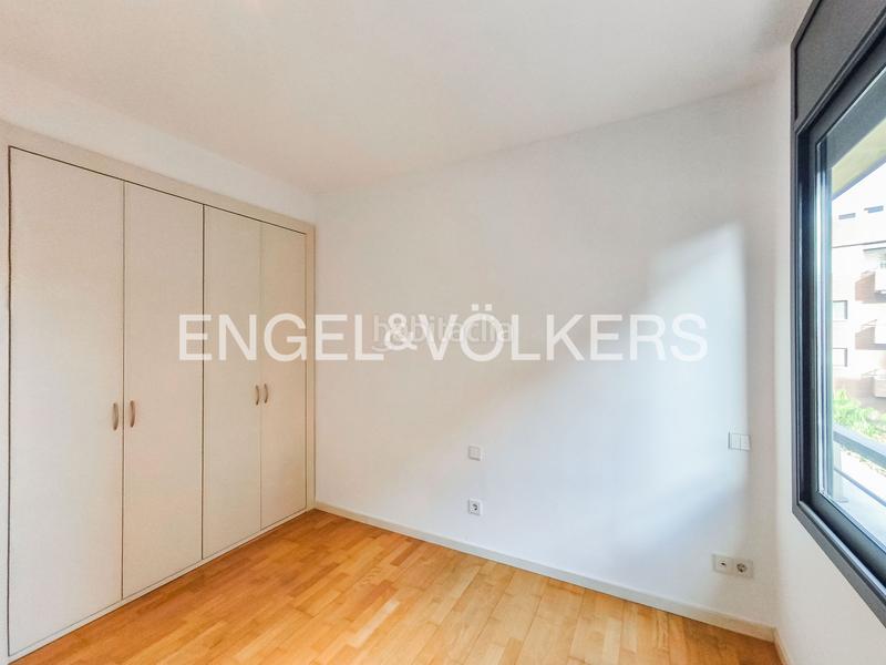 Foto 6685021e-61bf-4002-ba08-82e3ee06f0f6. Alquiler ático exclusiva vivienda de cinco dormitorios en can rabia en Barcelona