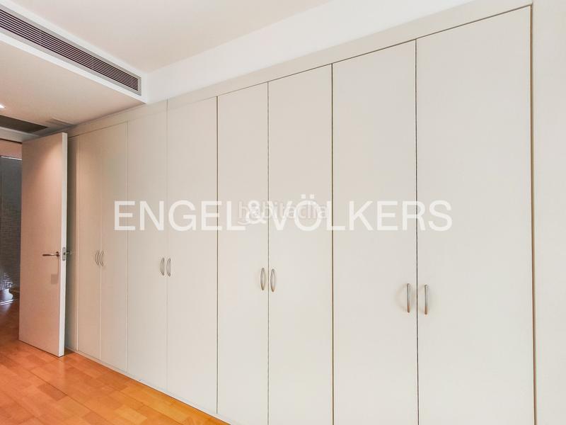 Foto 69f95555-de80-44a3-b4ad-697c30ed9616. Alquiler ático exclusiva vivienda de cinco dormitorios en can rabia en Barcelona