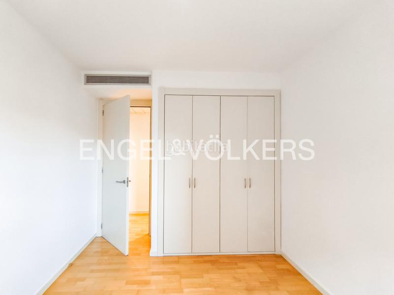 Foto 6aec429d-e1f9-4252-8203-0f5b3a617728. Alquiler ático exclusiva vivienda de cinco dormitorios en can rabia en Barcelona