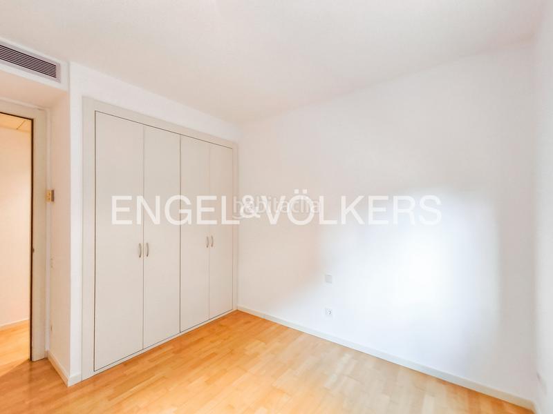 Foto da34b526-0b73-41e3-ab52-89b5908844f4. Alquiler ático exclusiva vivienda de cinco dormitorios en can rabia en Barcelona