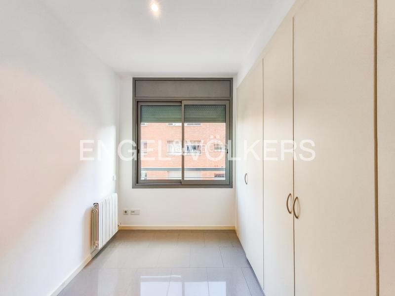 Foto aae6e510-bac4-4f63-a1fb-cb7df06bd83d. Location attique avec chauffage parking dans Tres Torres Barcelona