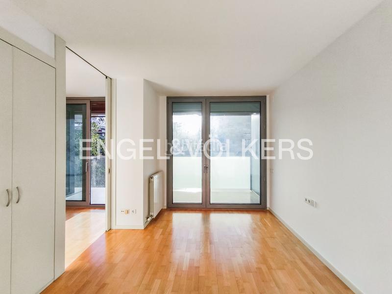 Foto 2e855479-3c26-44e6-83ff-25284f481632. Rent penthouse with heating parking in Tres Torres Barcelona