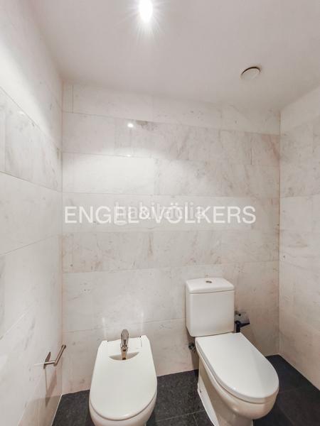 Foto ba80cb21-4135-44f5-be0b-6574bdc3cd84. Rent penthouse with heating parking in Tres Torres Barcelona