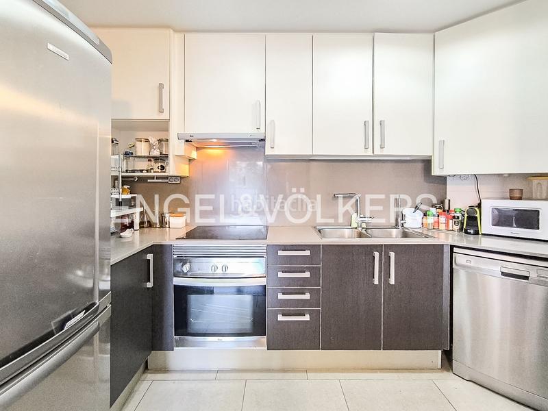 Foto 1665b24b-4bdb-447a-9bba-b292856b607b. Alquiler apartamento piso temporal en poblenou con piscina en Barcelona