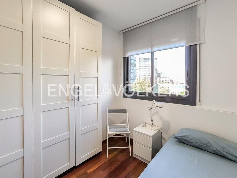Foto 39d709f8-3059-4301-8888-f182da1768a9. Lloguer apartament amb calefacció piscina a Provençals del Poblenou Barcelona