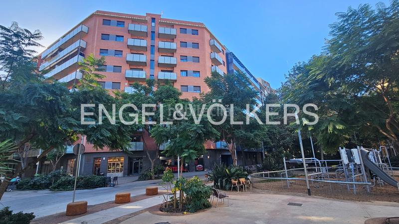 Foto 903e3845-46d3-4fd5-a0f8-16aaea60b98a. Lloguer apartament amb calefacció piscina a Provençals del Poblenou Barcelona