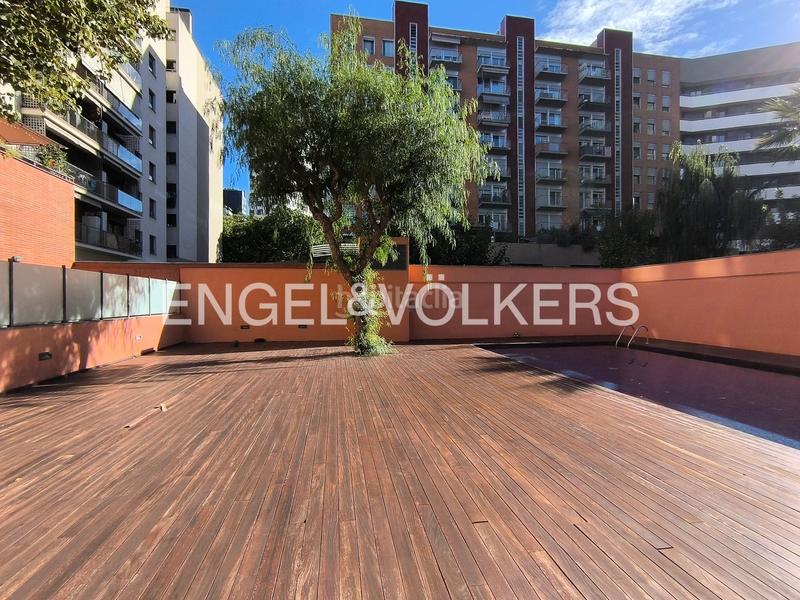 Foto 708745e5-4162-4245-bd3a-e8103a6951b9. Location appartement avec chauffage piscine dans Provençals del Poblenou Barcelona