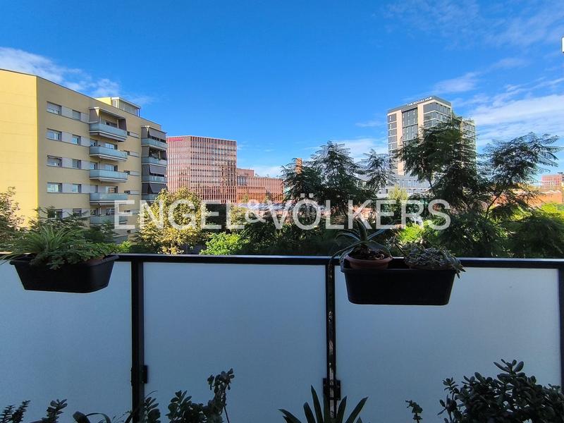 Foto eaf532cc-8db3-406f-bc25-f2cb9e825309. Location appartement avec chauffage piscine dans Provençals del Poblenou Barcelona