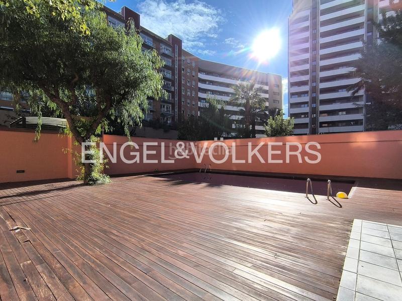 Foto 42374f9f-ac3f-4b22-9966-614e45a7b277. Miete appartement mit heizung pool in Provençals del Poblenou Barcelona