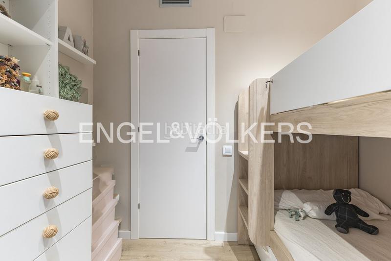 Foto 1c25cd51-1f39-4243-800a-25c993b0dcf3. Apartament amb calefacció a Barri de les Corts Barcelona