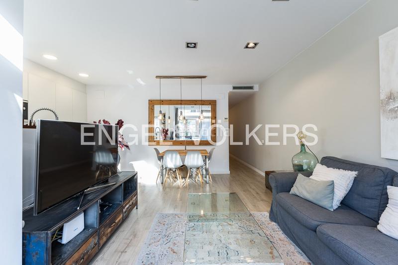 Foto 7f62d35a-f770-4515-b04e-a12fd413ebaa. Apartament amb calefacció a Barri de les Corts Barcelona