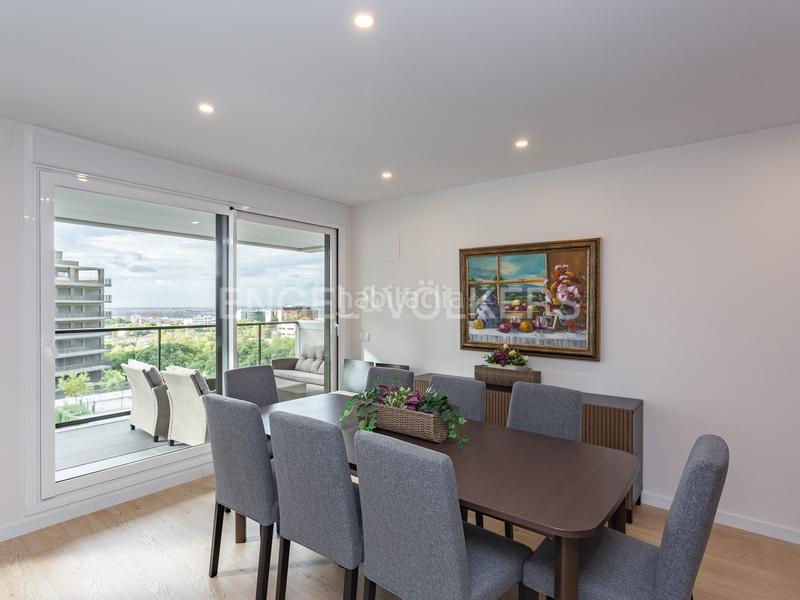 Foto 2ce54b41-69e1-48af-9c8d-b5f5df643206. Lloguer apartament amb calefacció aparcament piscina a Esplugues de Llobregat