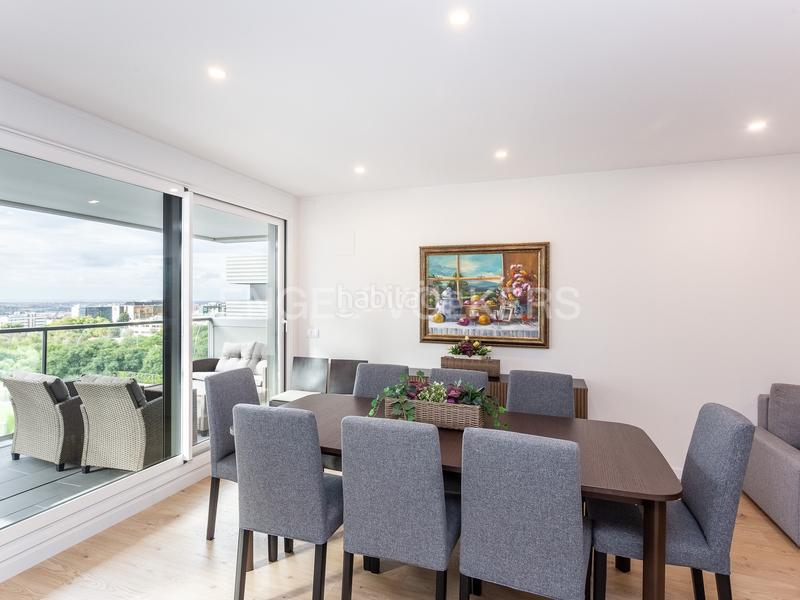 Foto 4be44b36-3362-4f36-b680-e15a4a755d7f. Lloguer apartament amb calefacció aparcament piscina a Esplugues de Llobregat