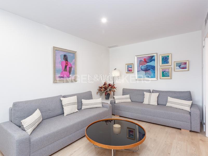 Foto 68387642-9cff-42f1-af66-bfc8c4966656. Lloguer apartament amb calefacció aparcament piscina a Esplugues de Llobregat