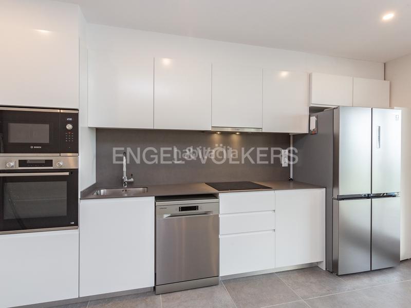 Foto 7791b549-6020-469f-b744-6c4830a62918. Lloguer apartament amb calefacció aparcament piscina a Esplugues de Llobregat