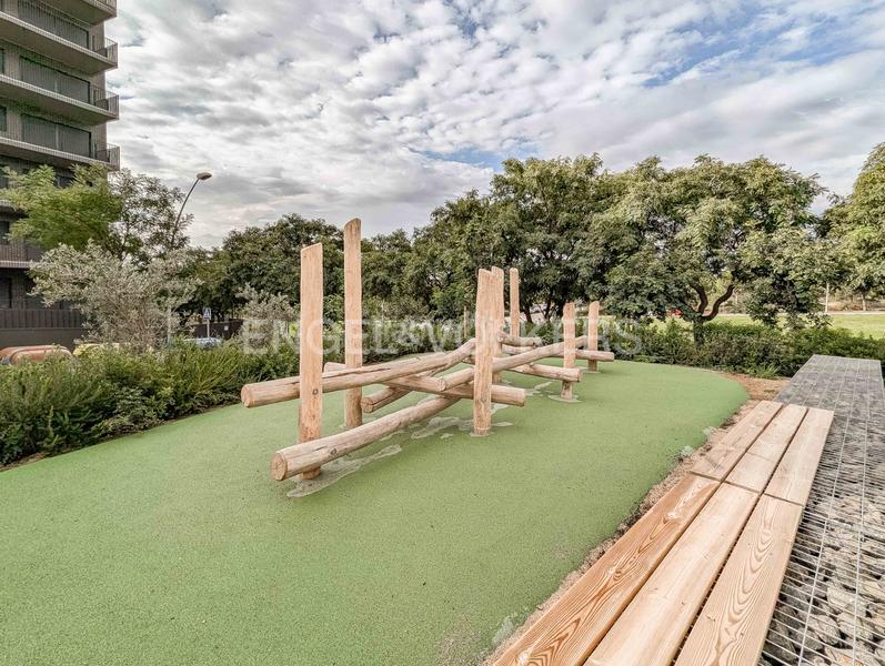 Foto e968c134-8f9c-43df-b5c1-bc65def687f5. Lloguer apartament amb calefacció aparcament piscina a Esplugues de Llobregat