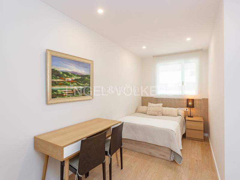 Foto f2968fc4-d828-456e-92d3-691398cee481. Lloguer apartament amb calefacció aparcament piscina a Esplugues de Llobregat