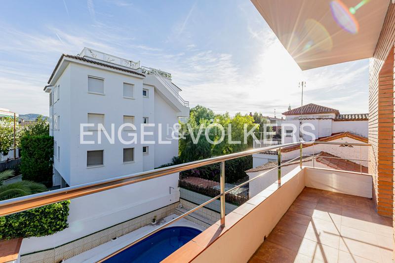 Foto ca5a81a7-bac0-4e3d-9cd5-3643b75140c2. Appartement avec chauffage parking piscine dans Can Girona - Terramar - Vinyet Sitges