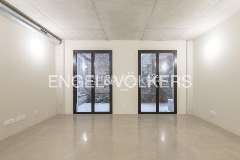 Foto a4a0cb28-f0ae-4ab0-8536-402cc2390df7. Duplex con riscaldamento in Sagrada Família Barcelona