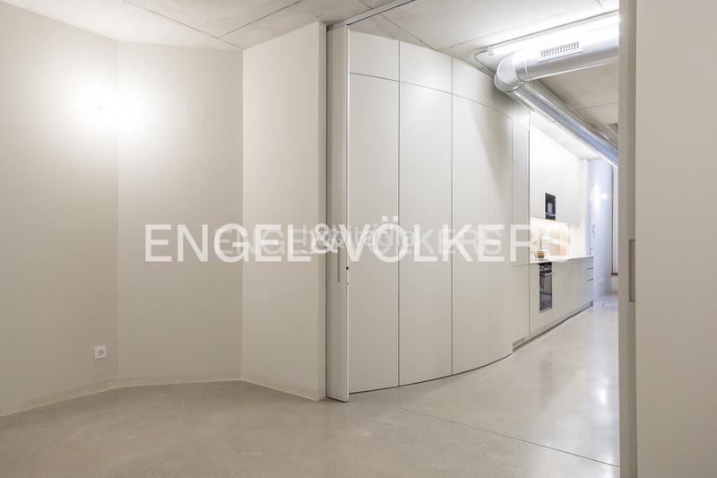 Foto b833a87a-b18c-4dc3-affc-0352f3ef9874. Duplex con riscaldamento in Sagrada Família Barcelona