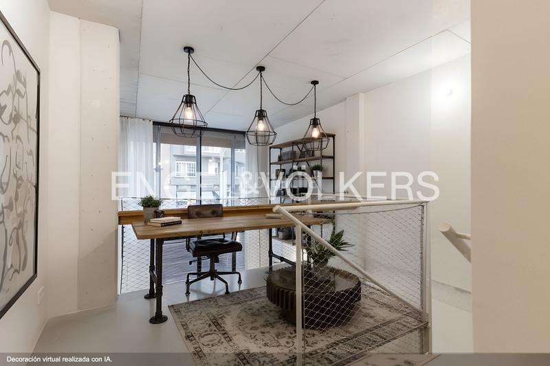 Foto bdcb3fe7-3d8a-4fb9-9c37-c43c4ebb2144. Duplex con riscaldamento in Sagrada Família Barcelona