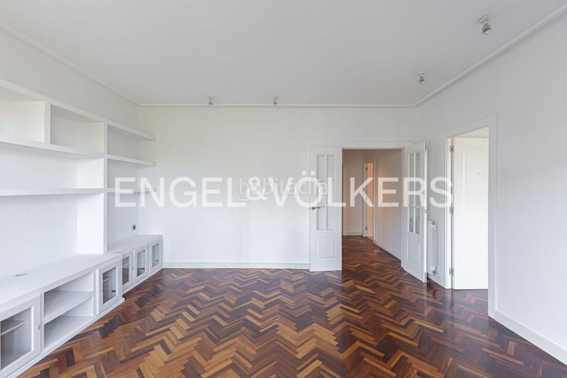 Foto 08a2f25b-590e-4923-a2dc-17b72a3326f2. Appartement avec chauffage dans Sants Barcelona