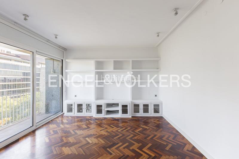 Foto 142ac8dc-1662-4ad9-9939-27504e312430. Appartement avec chauffage dans Sants Barcelona