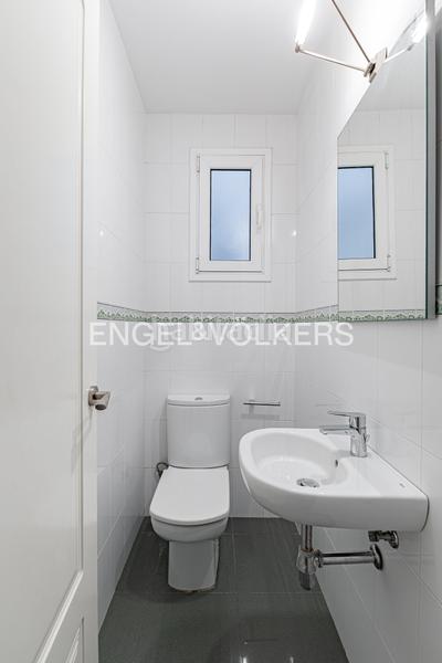 Foto 14cf1ac5-39a6-41c7-a766-0bd833f7d19c. Appartement avec chauffage dans Sants Barcelona