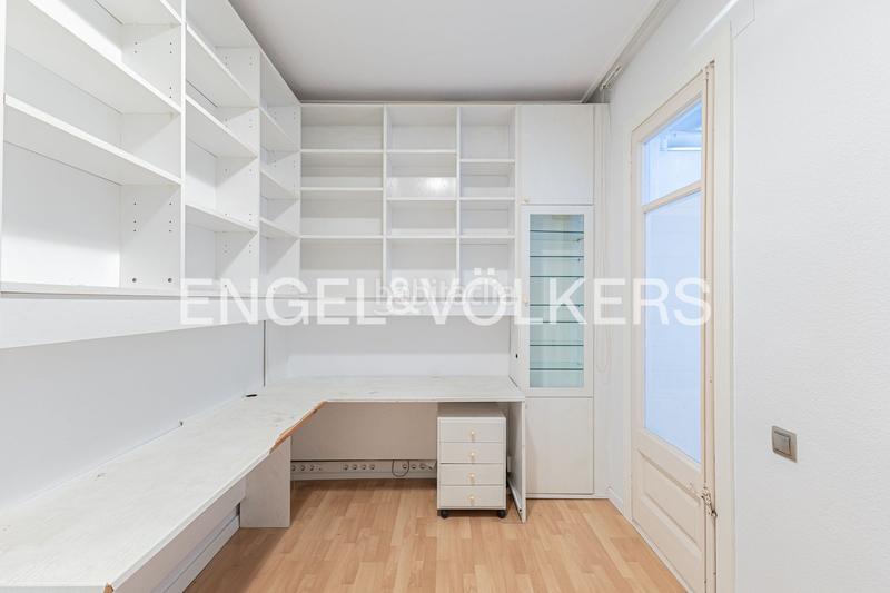 Foto 21aee895-1afe-4466-8528-62ce5b117b57. Appartement avec chauffage dans Sants Barcelona