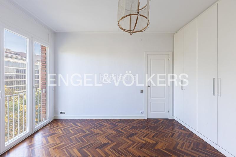 Foto 39be5c03-3e1d-4f1c-9ec2-ac0447f9ee94. Appartement avec chauffage dans Sants Barcelona