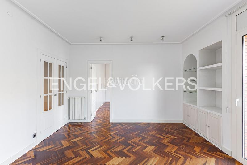 Foto 3ddadf2b-6f51-477e-abe1-35031f6a1834. Appartement avec chauffage dans Sants Barcelona