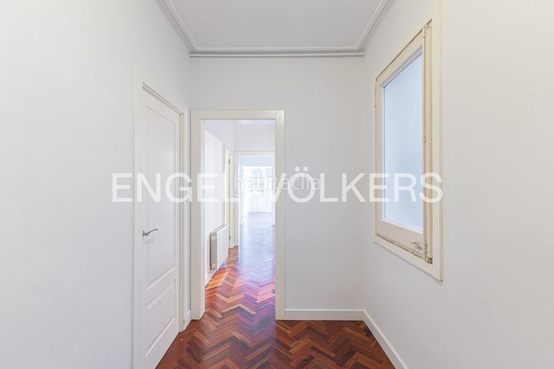 Foto 3e5a21af-27a6-4e74-8ff3-2c4ba20f1dca. Appartement avec chauffage dans Sants Barcelona