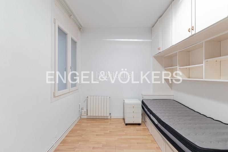 Foto 83a97f6f-21da-4f61-9d2b-cc3dfd9511b2. Appartement avec chauffage dans Sants Barcelona