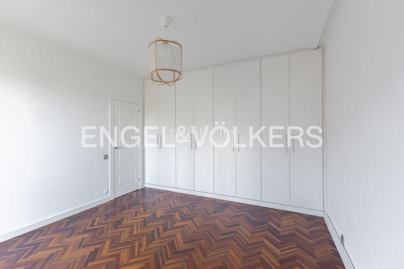 Foto 85cb59bc-8ec8-45be-b15e-74e05c5633fb. Appartement avec chauffage dans Sants Barcelona