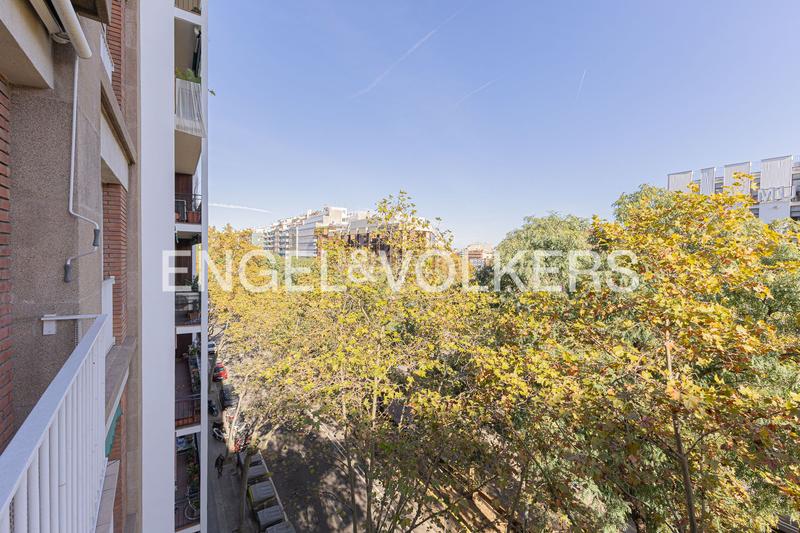 Foto 88fb3e3b-f001-4fc3-9cd2-9ef0f3e9bd35. Appartement avec chauffage dans Sants Barcelona