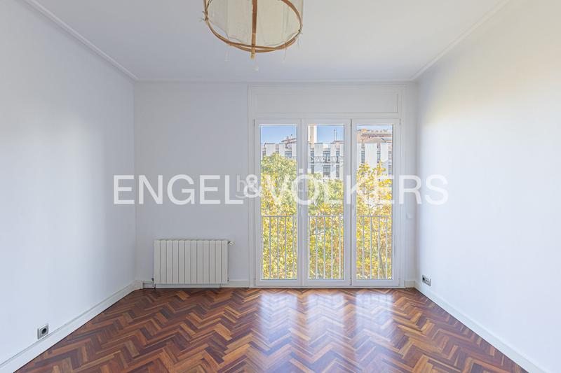 Foto 8a9be964-e286-40b5-bc02-df5a5aa11f82. Appartement avec chauffage dans Sants Barcelona