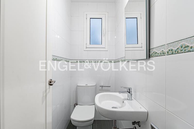 Foto 929f4eae-3093-4bda-9296-e7fdfc3f2fcd. Appartement avec chauffage dans Sants Barcelona